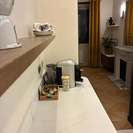Paris Porte De Versailles Metro Parking Apartment